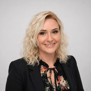 Jennifer Tarner headshot