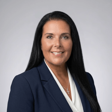 Tara Shirley headshot